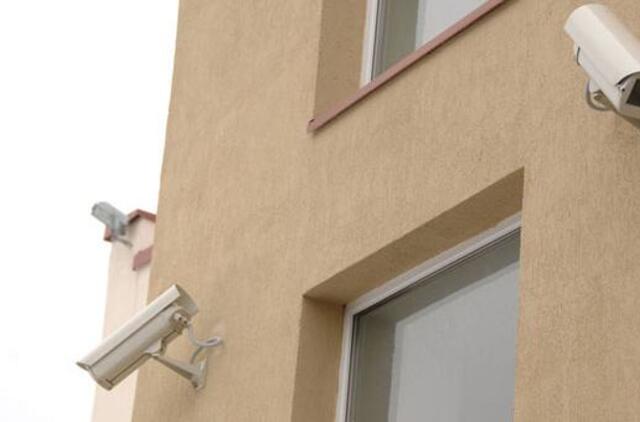 Kameros prie mokyklų mato ne viską