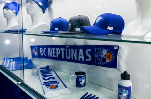 „Neptūno“ atributikos parduotuvė jau veikia