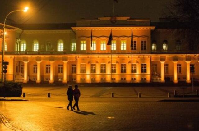 Dėl prezidento posto varžytis ketinantys politikai pradeda rinkti parašus