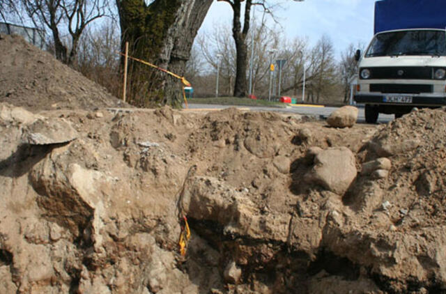 Stiprinama žemės kasimo darbų kontrolė