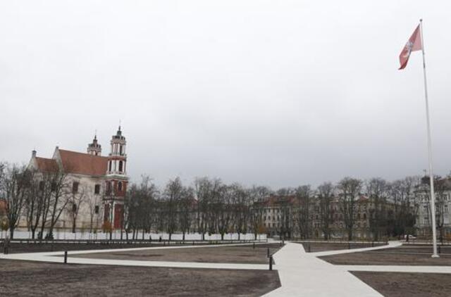 41 Seimo narys teikia Lukiškių aikštės Vilniuje įstatymo projektą