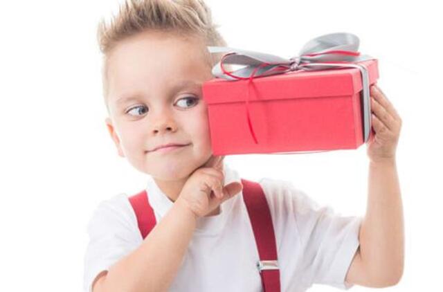 Įvardijo populiariausias dovanas vaikams