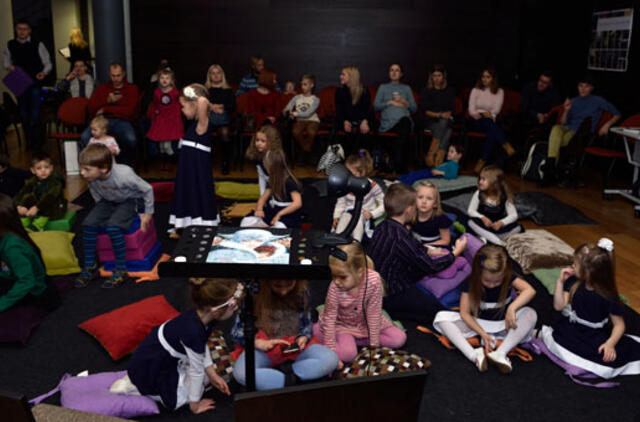 Klaipėdiečiai sekė Kalėdų pasakas