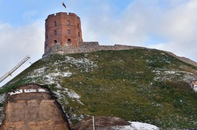 Maldausime Briuselio gelbėti Gedimino kalną