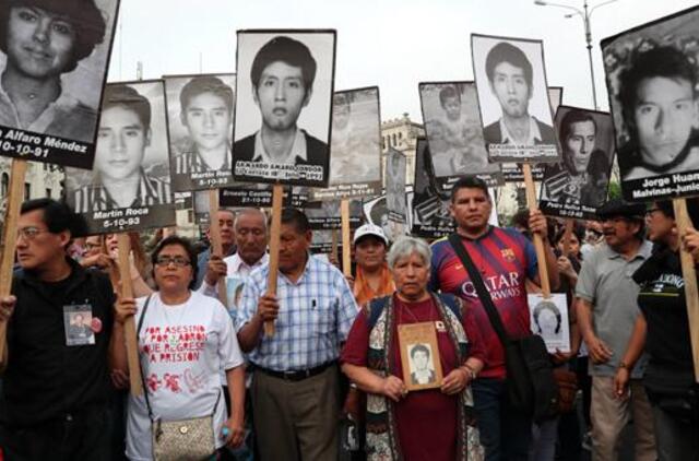 Per protestus dėl malonės suteikimo buvusiam Peru diktatoriui Alberto Fujimoriui prasiveržė smurtas