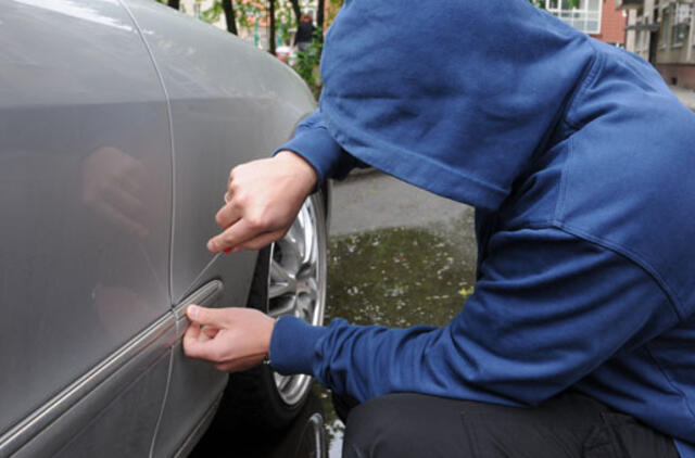 Šilutės plente pavogtas latvės automobilis