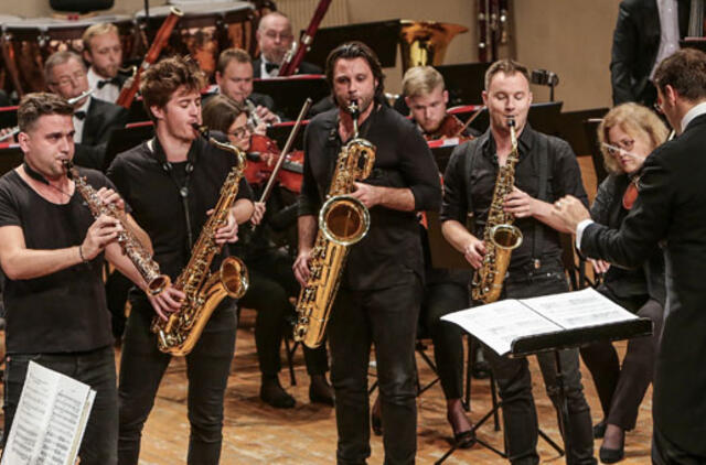 Stiprių emocijų užtaisas saksofonų kvarteto ir orkestro koncerte