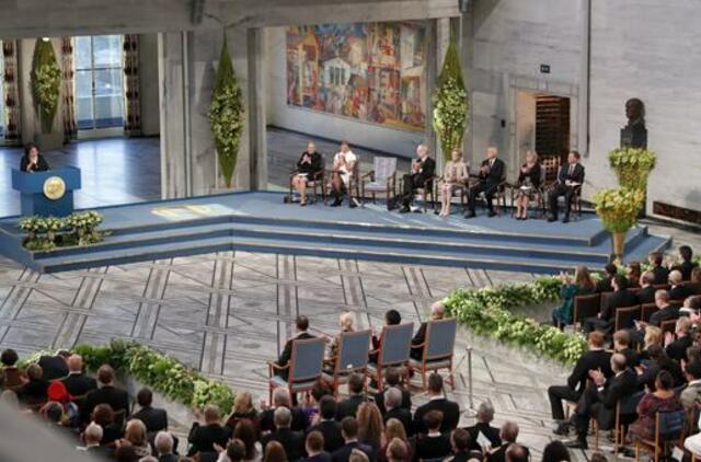 Už branduolinių ginklo uždraudimą kovojantiems aktyvistams Osle įteikta Nobelio taikos premija
