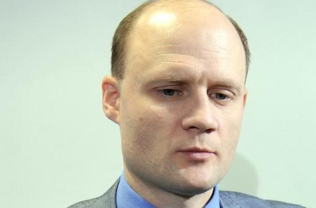 Žmogus turi vieną darbą dirbti