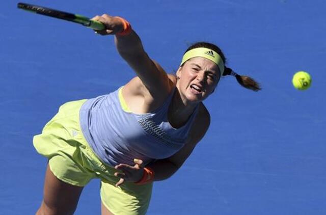 Latvė Jelena Ostapenko bei estės Anett Kontaveit ir Kaia Kanepi pergalėmis pradėjo „Australian Open“ turnyrą