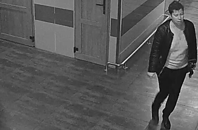 Policija prašo atpažinti moterį