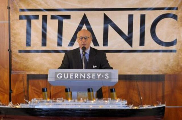 Keisti daiktai, parduoti aukcionuose