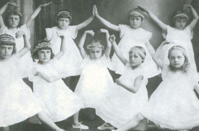 Klaipėdos akvarelės: namai ir žmonės (525)