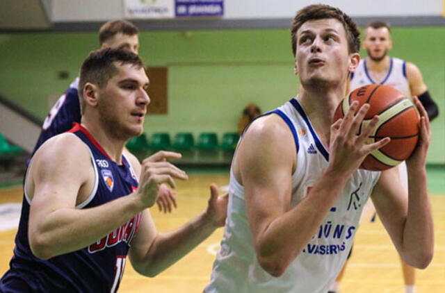 Laukia ketvirtfinalio varžovo