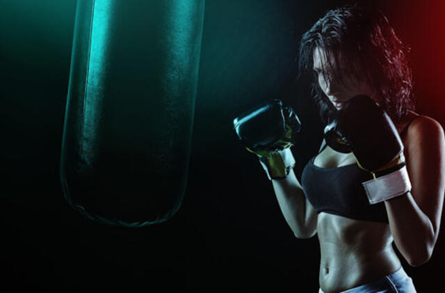 Lietuvos boksininkės su latvėmis pasidalino po penkias pergales