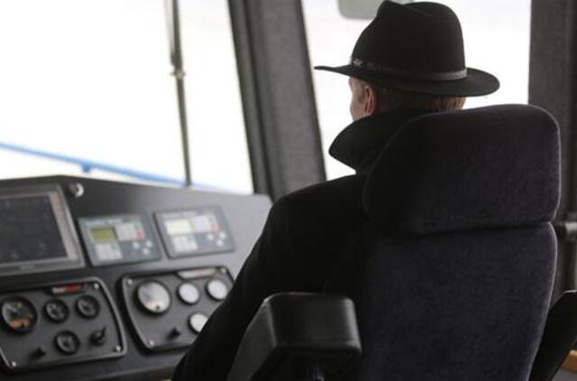 Penktasis triumas: Nori praskolinti uostą