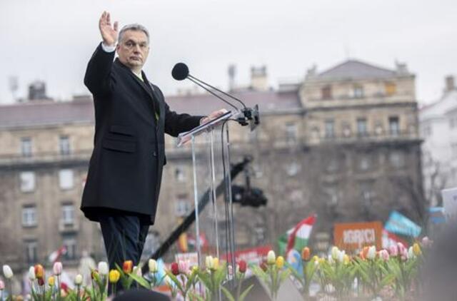 Viktoras Orbanas: kyla grėsmė „Vengrijos gyvenimo būdui“