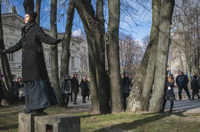 Istorinė ekskursija - šokio spektaklis „Šachas Prūsijai. Luizė Mėmelyje“