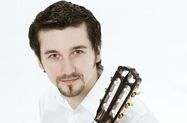 „Sunkiausia groti blogai parašytą muziką“, – sako gitaros patriotas Saulius S. Lipčius