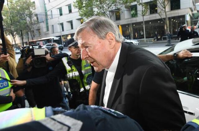 Dėl kaltinimų berniukų tvirkinimu Australijoje prieš teismą stos aukštas popiežiaus patikėtinis G. Pellis