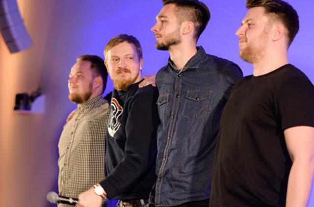 „Humoro klubas“ su naujausia programa atvyks į Karklę