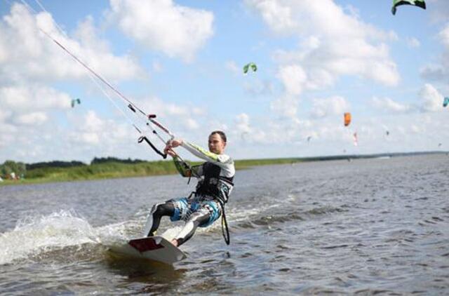 Klaipėdoje pristigo vietos jėgos aitvarams