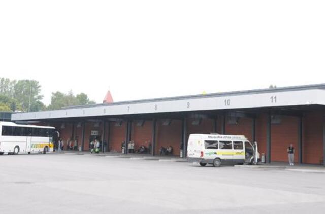 Apvogtas autobusų stotyje užmigęs vyras