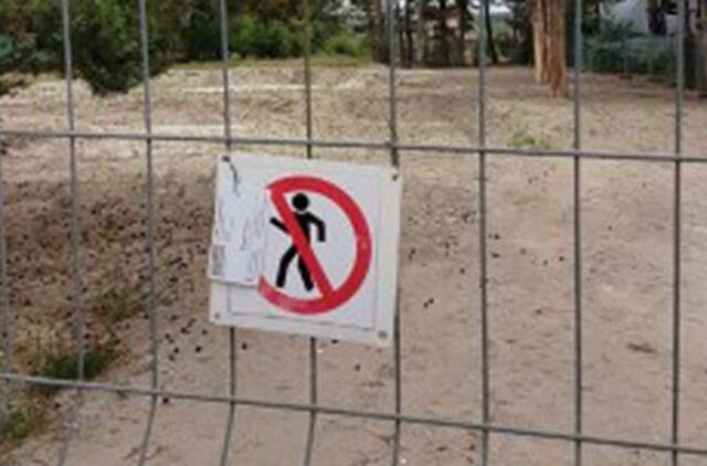 Įžūlaus statytojo vienbutis, virtęs į daugiabutį namą, buvo sulygintas su žeme