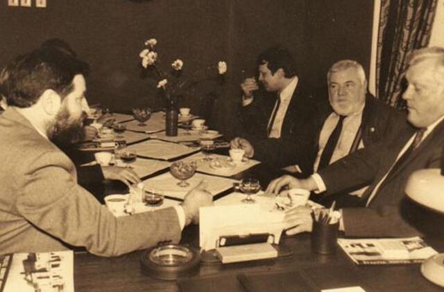 Klaipėdos akvarelės: namai ir žmonės (537)