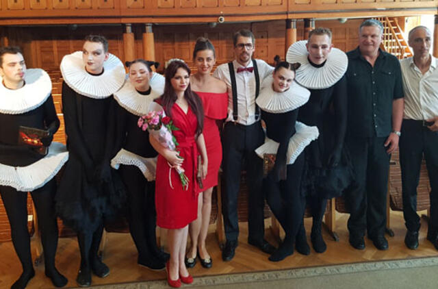 Klaipėdos universiteto operos studijos studentai pristatė komišką operą „Vespeta ir Pimpinonė“