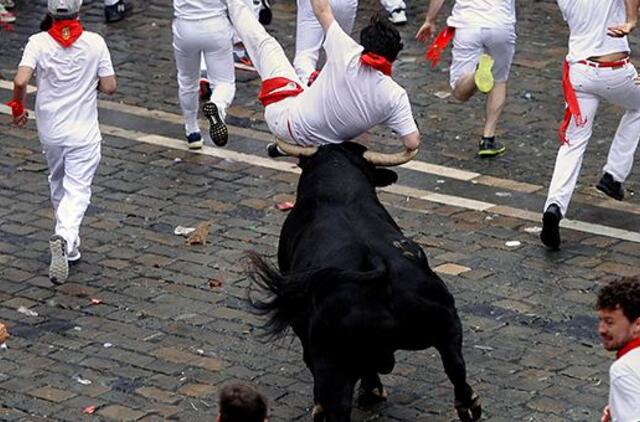 San Fermino festivalio pirmąją bėgimų su buliais dieną sužaloti penki žmonės