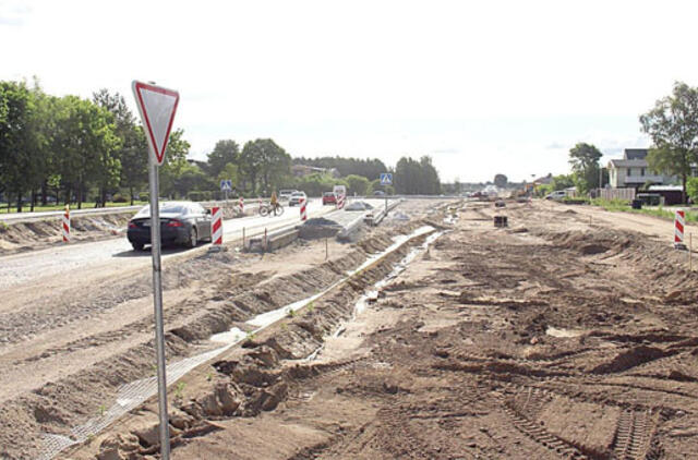 Iš Palangoje pertvarkomos gatvės pradingo kelininkai