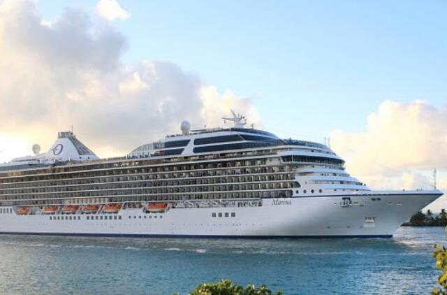 Kruizinis laineris Marina grįžta į Klaipėdą