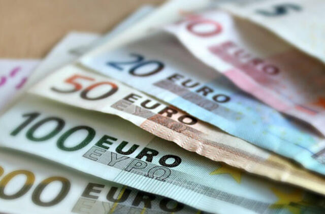 Lietuviai neturi ko taupyti