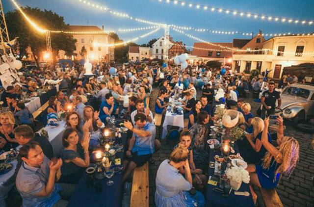 Mėlynas Klaipėdos miesto gimtadienis Teatro aikštėje