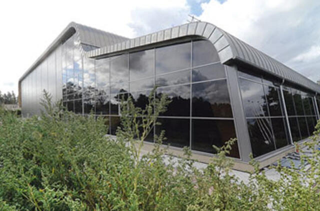 Pinigų yra, bet nėra, kas juos paima