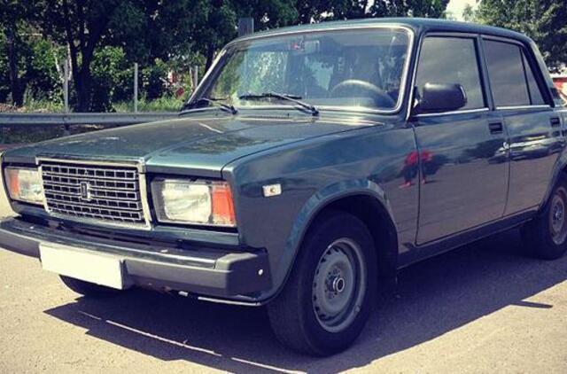 Plungės rajone pavogtas automobilis VAZ 2107