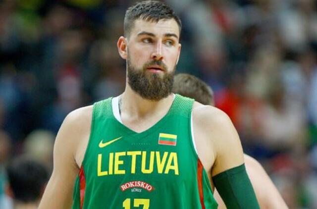 Valančiūnas investavo į „Wolves“ krepšinio klubą valdančią bendrovę