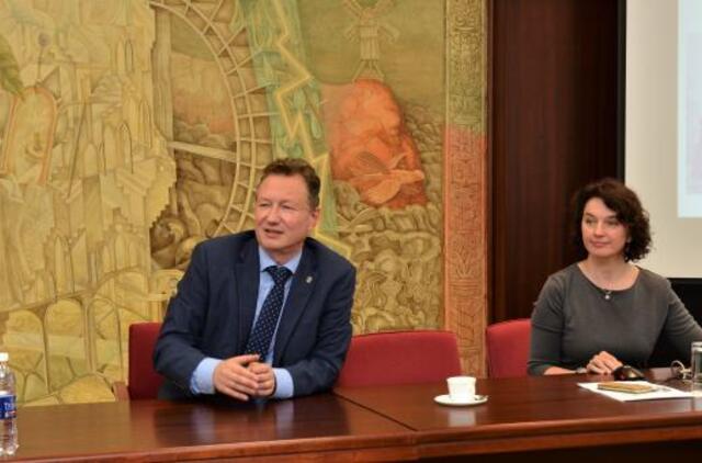 KU vadovybė pradėjo Rektoriaus popiečių-susitikimų seriją