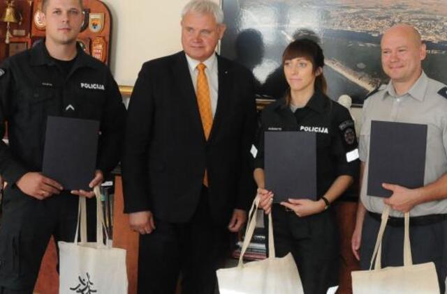 Policijos pareigūnams - mero sveikinimai