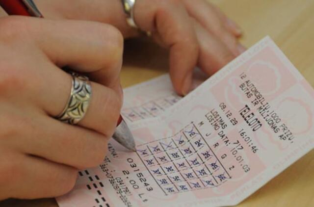 Vagis parduotuvėje atvirai pagrobė loterijos bilietus