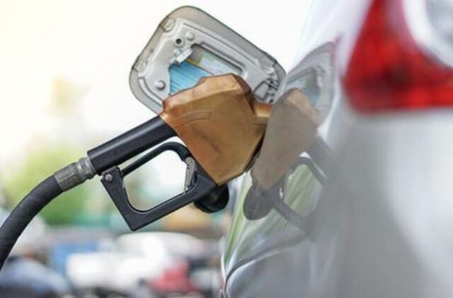 Ar įmanoma automobiliui važiuoti deginant degtinę?