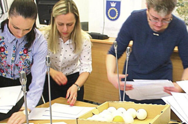 Dalijant viešąsias prekybos vietas kurortai reikalauja konkursų