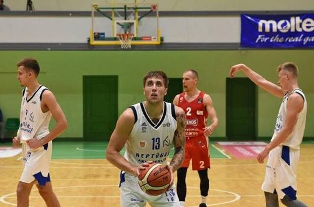 „Neptūnas-Akvaservis“ krito Šakiuose