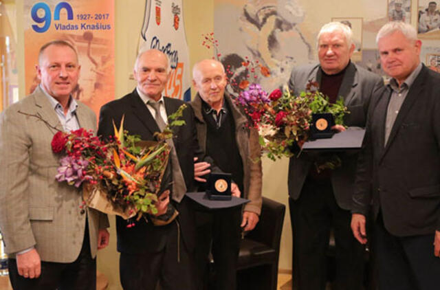 Pasveikino sporto veteranus