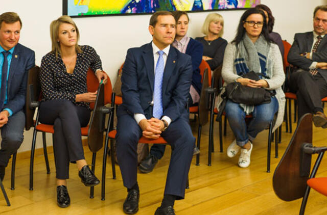 Pedagogai įsitikinę - besišypsančių šeimų miestą sukurs tik proveržis mokyklose