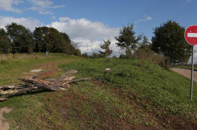 Piliakalnių tvarkybos projektas vėl stringa