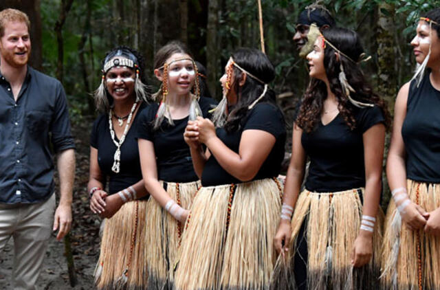 Princui Hariui aborigenai aprodė atogrąžų mišką