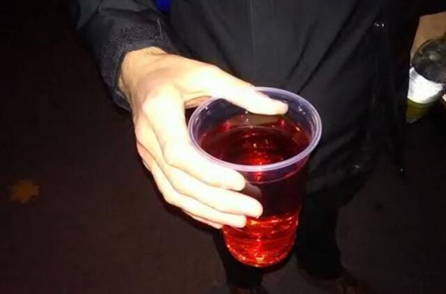 Sankcijos barų negąsdina: pažeidimai nesiliauja