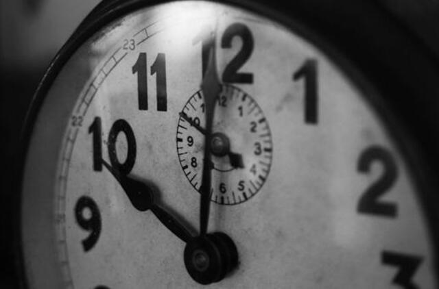 Sekmadienį Lietuvoje įvedamas žiemos laikas